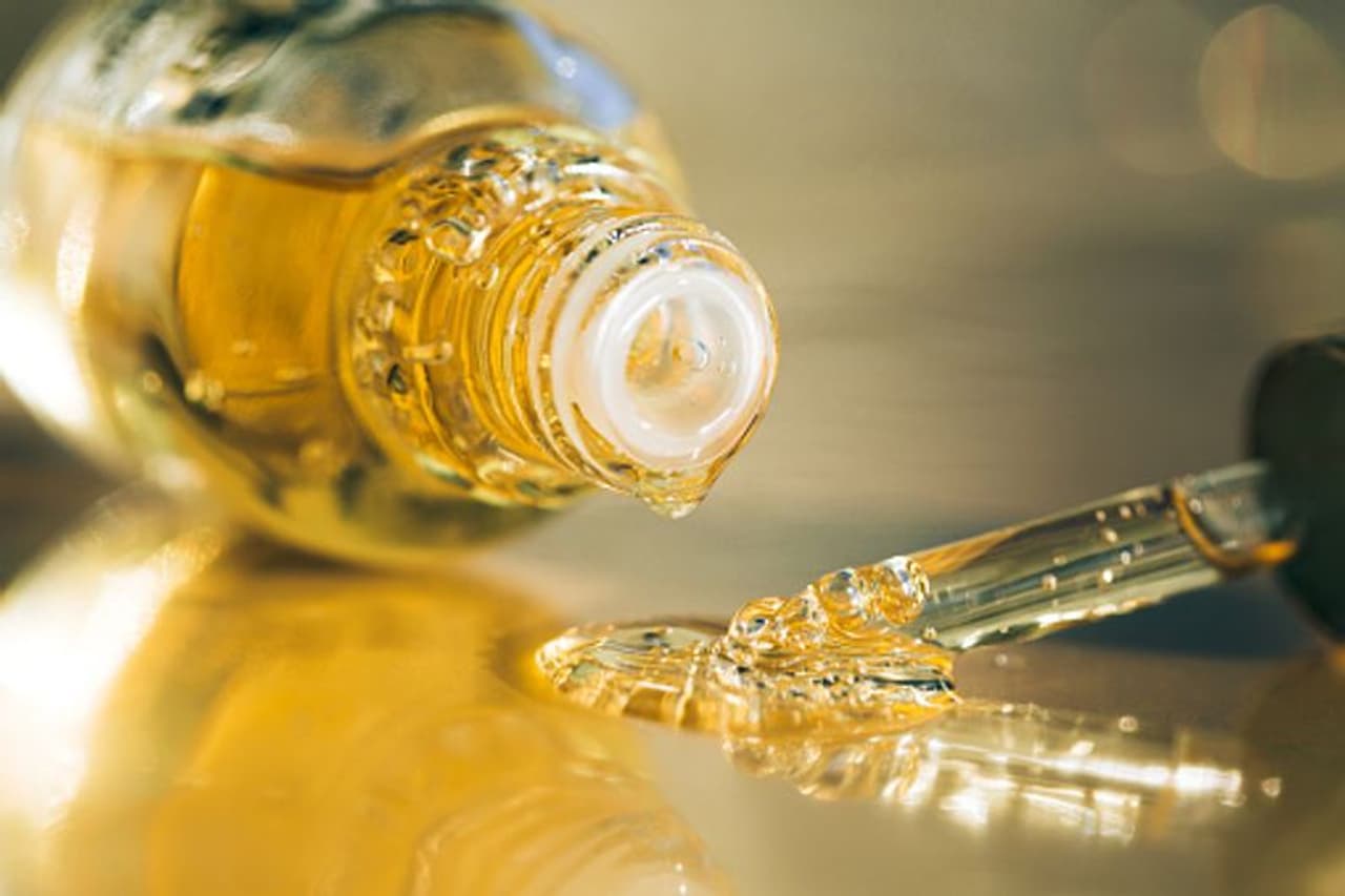 <p>Glycerine is one of the oldest and most common ingredients that can be found in almost any household. It is one of the most effective ingredients to treat dry and dehydrated skin.<br /> </p> <p>Glycerine is one of the oldest and most common ingredients that can be found in almost any household. It is one of the most effective ingredients to treat dry and dehydrated skin.<br /> </p>