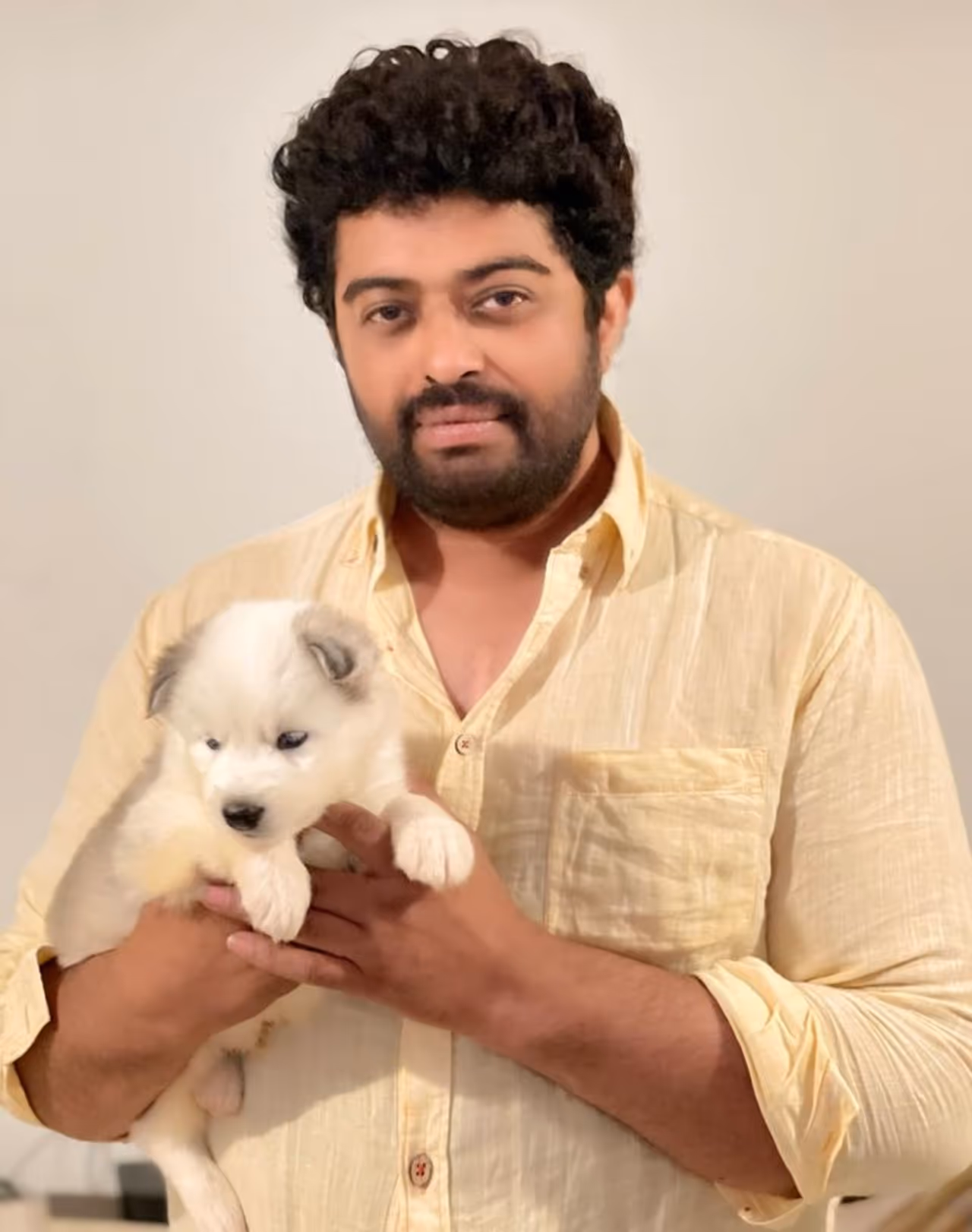 <p> ಮುದ್ದಿನ ನಾಯಿ ಹಾಗೂ ಬೆಕ್ಕಿನ ಮರಿಗೆ ವ್ಯಾಕ್ಸಿನ್ ಹೆಸರಿಟ್ಟ ಖ್ಯಾತ ವೈದ್ಯ...! ಸೈಬೀರಿಯನ್ ಹಸ್ಕಿ ನಾಯಿ ಹಾಗೂ ಪರ್ಷಿಯನ್ ಕ್ಯಾಟ್ ಬೆಕ್ಕಿಗೆ ಕರೋನ ವ್ಯಾಕ್ಸಿನ್ ಹೆಸರು...! <br /> </p> <p> ಮುದ್ದಿನ ನಾಯಿ ಹಾಗೂ ಬೆಕ್ಕಿನ ಮರಿಗೆ ವ್ಯಾಕ್ಸಿನ್ ಹೆಸರಿಟ್ಟ ಖ್ಯಾತ ವೈದ್ಯ...! ಸೈಬೀರಿಯನ್ ಹಸ್ಕಿ ನಾಯಿ ಹಾಗೂ ಪರ್ಷಿಯನ್ ಕ್ಯಾಟ್ ಬೆಕ್ಕಿಗೆ ಕರೋನ ವ್ಯಾಕ್ಸಿನ್ ಹೆಸರು...! <br /> </p>