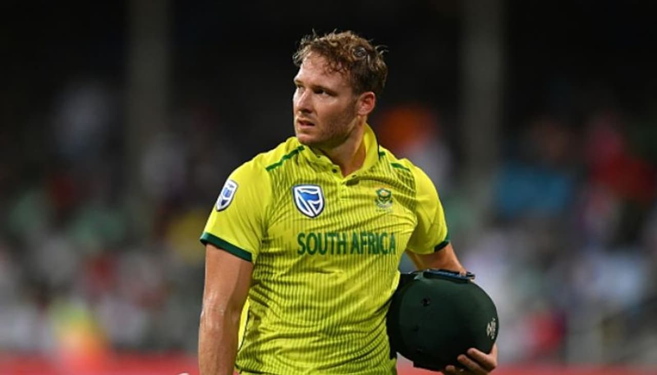 <p>ఇంగ్లాండ్ స్టార్ ఆల్రౌండర్ బెన్ స్టోక్స్ మొదటి మ్యాచ్లో గాయపడి దూరం కావడం, ఆ తర్వాత సామ్ బిల్లింగ్స్, ఆండ్రూ టై వంటి ప్లేయర్లు కూడా స్వదేశానికి వెళ్లిపోవడంతో సీజన్ 2021లో ఆరు మ్యాచులు ఆడాడు డేవిడ్ మిల్లర్.</p> <p>ఇంగ్లాండ్ స్టార్ ఆల్రౌండర్ బెన్ స్టోక్స్ మొదటి మ్యాచ్లో గాయపడి దూరం కావడం, ఆ తర్వాత సామ్ బిల్లింగ్స్, ఆండ్రూ టై వంటి ప్లేయర్లు కూడా స్వదేశానికి వెళ్లిపోవడంతో సీజన్ 2021లో ఆరు మ్యాచులు ఆడాడు డేవిడ్ మిల్లర్.</p>