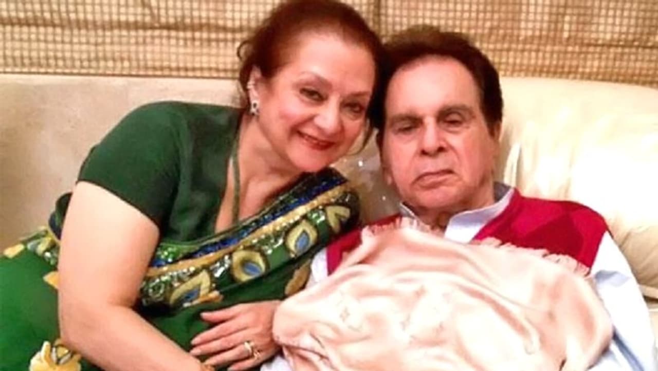 <p>Last month, veteran actress Saira Banu informed Bollywood actor Dilip Kumar was recovering at his home after being discharged from the hospital.&nbsp;</p>