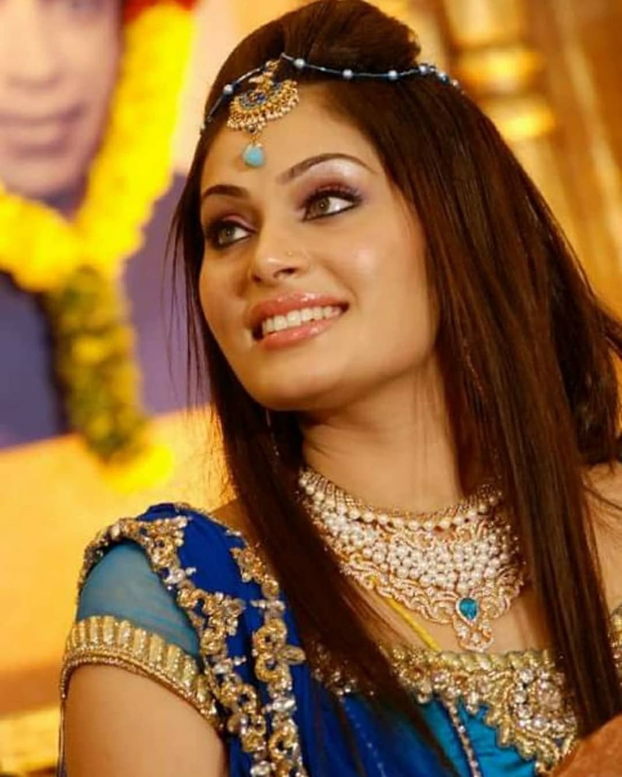 <p>திருமண சடங்கு நிகழ்ச்சியின் போது ஸ்ருதிகா</p> <p>திருமண சடங்கு நிகழ்ச்சியின் போது ஸ்ருதிகா</p>