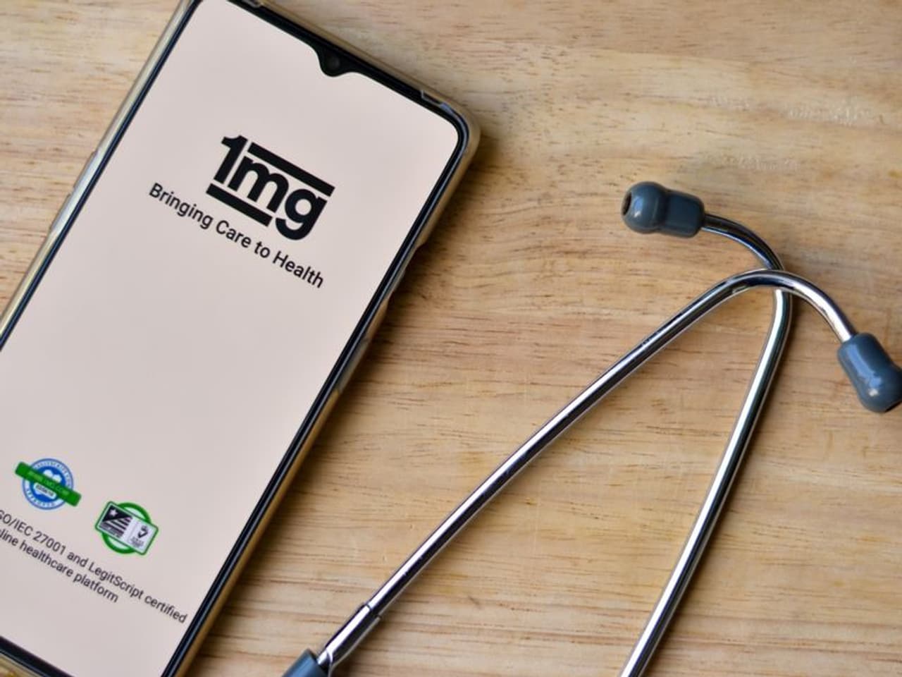 <p>టాటా డిజిటల్ ఇటీవల ఫిట్నెస్ కేంద్రీకృత క్యూర్ఫిట్ హెల్త్కేర్లో కూడా సుమారు రూ.550 కోట్ల పెట్టుబడిని ప్రకటించింది. ఇటీవల దేశంలోని అతిపెద్ద ఆన్లైన్ కిరాణా సంస్థ అలీబాబా మద్దతుగల బిగ్ బాస్కెట్లో కూడా వాటాను కొనుగోలు చేసింది. <br /> </p> <p>టాటా డిజిటల్ ఇటీవల ఫిట్నెస్ కేంద్రీకృత క్యూర్ఫిట్ హెల్త్కేర్లో కూడా సుమారు రూ.550 కోట్ల పెట్టుబడిని ప్రకటించింది. ఇటీవల దేశంలోని అతిపెద్ద ఆన్లైన్ కిరాణా సంస్థ అలీబాబా మద్దతుగల బిగ్ బాస్కెట్లో కూడా వాటాను కొనుగోలు చేసింది. <br /> </p>