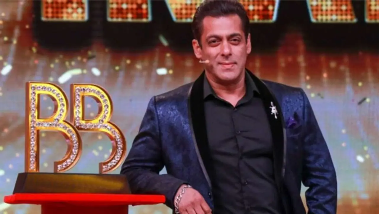 <p style="text align: justify;">Fans are eagerly waiting for Salman Khan's show and the 15th season of Bigg Boss. The reality show will air on Voot 6 weeks before releasing on the television, and there is a massive surprise for the viewers.</p> <p style="text align: justify;">Fans are eagerly waiting for Salman Khan's show and the 15th season of Bigg Boss. The reality show will air on Voot 6 weeks before releasing on the television, and there is a massive surprise for the viewers.</p>