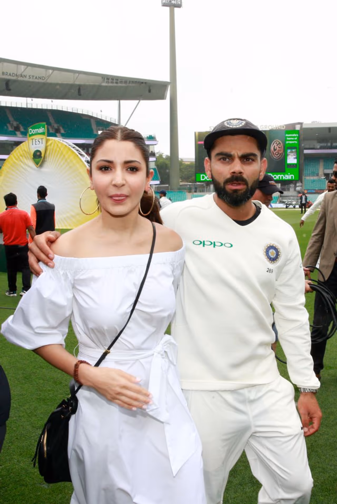 <p>Indian skipper Virat Kohli has a daunting task at hand as he will be leading India in the ICC World Test Championship final against New Zealand in Southampton from Friday. However, despite all the intensity ahead of the game, his Bollywood wife, Anushka Sharma, does everything to draw attention and keep the fans engaged.</p> <p>Indian skipper Virat Kohli has a daunting task at hand as he will be leading India in the ICC World Test Championship final against New Zealand in Southampton from Friday. However, despite all the intensity ahead of the game, his Bollywood wife, Anushka Sharma, does everything to draw attention and keep the fans engaged.</p>