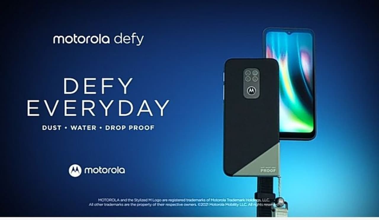 <p> మోటరోలా డిఫై ఫోన్ డ్యూయల్ సీల్డ్ హౌసింగ్తో వస్తుంది అంటే ఈ ఫోన్ 5 అడుగుల లోతైన నీటిలో పడిన కూడా 35 నిమిషాల పాటు ఉండగలదని మోటరోలా తెలిపింది. అంతేకాకుండా ఇసుక, దుమ్ము, ఉప్పు, తేమ కూడా ఈ ఫోన్కి హాని కలిగించవు. మోటరోలా డిఫై వైబ్రేషన్, డ్రాప్ టెస్టింగ్ కూడా చేయబడింది. 6 అడుగుల నుండి కింద పడిపోయిన తర్వాత కూడా ఈ ఫోన్ చెడిపోదు. మీరు ఈ ఫోన్ని సబ్బు లేదా తేలికపాటి క్రిమిసంహారక మందులతో కూడా కడగవచ్చు. </p> <p> మోటరోలా డిఫై ఫోన్ డ్యూయల్ సీల్డ్ హౌసింగ్తో వస్తుంది అంటే ఈ ఫోన్ 5 అడుగుల లోతైన నీటిలో పడిన కూడా 35 నిమిషాల పాటు ఉండగలదని మోటరోలా తెలిపింది. అంతేకాకుండా ఇసుక, దుమ్ము, ఉప్పు, తేమ కూడా ఈ ఫోన్కి హాని కలిగించవు. మోటరోలా డిఫై వైబ్రేషన్, డ్రాప్ టెస్టింగ్ కూడా చేయబడింది. 6 అడుగుల నుండి కింద పడిపోయిన తర్వాత కూడా ఈ ఫోన్ చెడిపోదు. మీరు ఈ ఫోన్ని సబ్బు లేదా తేలికపాటి క్రిమిసంహారక మందులతో కూడా కడగవచ్చు. </p>