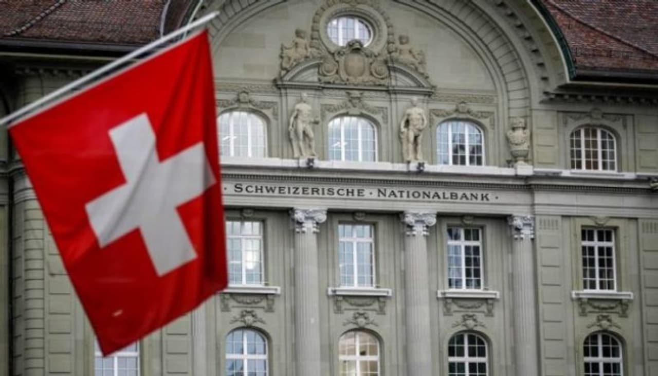 <p>swiss bank</p> <p>swiss bank</p>