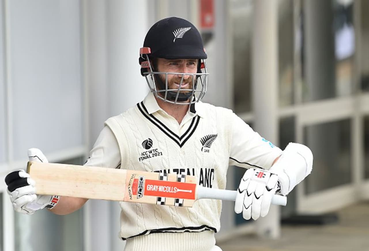 <p>వరల్డ్ టెస్టు ఛాంపియన్షిప్ ఫైనల్లో తొలి ఇన్నింగ్స్లో కేన్ విలియంసన్... 177 బంతుల్లో 6 ఫోర్లతో 49 పరుగులు చేసి అవుట్ అయ్యాడు. విలియంసన్ స్ట్రైయిక్ రేటు 27.8 మాత్రమే...</p> <p>వరల్డ్ టెస్టు ఛాంపియన్షిప్ ఫైనల్లో తొలి ఇన్నింగ్స్లో కేన్ విలియంసన్... 177 బంతుల్లో 6 ఫోర్లతో 49 పరుగులు చేసి అవుట్ అయ్యాడు. విలియంసన్ స్ట్రైయిక్ రేటు 27.8 మాత్రమే...</p>