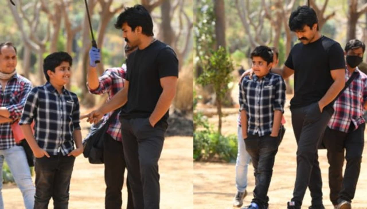 రాజమౌళి దర్శకత్వంలో రామ్చరణ్, ఎన్టీఆర్ హీరోలుగా `ఆర్ఆర్ఆర్` సినిమా రూపొందుతుంది. పాన్ ఇండియాగా తెరకెక్కుతున్న ఈ చిత్రంలో అల్లూరి సీతారామరాజుగా రామ్చరణ్, కొమురంభీమ్గా ఎన్టీఆర్ నటిస్తున్నారు. రాజమౌళి దర్శకత్వంలో రామ్చరణ్, ఎన్టీఆర్ హీరోలుగా `ఆర్ఆర్ఆర్` సినిమా రూపొందుతుంది. పాన్ ఇండియాగా తెరకెక్కుతున్న ఈ చిత్రంలో అల్లూరి సీతారామరాజుగా రామ్చరణ్, కొమురంభీమ్గా ఎన్టీఆర్ నటిస్తున్నారు.