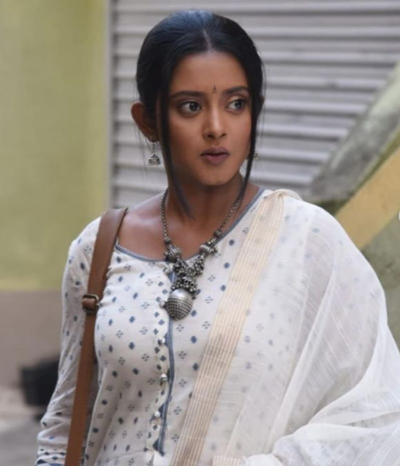 <p style="text align: justify;">ತೂಕ, ಎತ್ತರ, ವೈಯಕ್ತಿಕ ಜೀವನದಿಂದ ಮೈಬಣ್ಣದವರೆಗಿನ ಕಾರಣಗಳಿಗಾಗಿ ಸೆಲೆಬ್ರಿಟಿಗಳು ಯಾವಾಗಲೂ ಆನ್ಲೈನ್ ಟ್ರೋಲ್ಗಳಿಗೆ ಗುರಿಯಾಗಿದ್ದಾರೆ. ಕೆಲವರು ಸಾಮಾಜಿಕ ಮಾಧ್ಯಮದಲ್ಲಿ ಪ್ರತಿಕ್ರಿಯಿಸಿದರೆ, ಇತರರು ಅವುಗಳನ್ನು ನಿರ್ಲಕ್ಷಿಸುತ್ತಾರೆ.</p> <p style="text align: justify;">ತೂಕ, ಎತ್ತರ, ವೈಯಕ್ತಿಕ ಜೀವನದಿಂದ ಮೈಬಣ್ಣದವರೆಗಿನ ಕಾರಣಗಳಿಗಾಗಿ ಸೆಲೆಬ್ರಿಟಿಗಳು ಯಾವಾಗಲೂ ಆನ್ಲೈನ್ ಟ್ರೋಲ್ಗಳಿಗೆ ಗುರಿಯಾಗಿದ್ದಾರೆ. ಕೆಲವರು ಸಾಮಾಜಿಕ ಮಾಧ್ಯಮದಲ್ಲಿ ಪ್ರತಿಕ್ರಿಯಿಸಿದರೆ, ಇತರರು ಅವುಗಳನ್ನು ನಿರ್ಲಕ್ಷಿಸುತ್ತಾರೆ.</p>