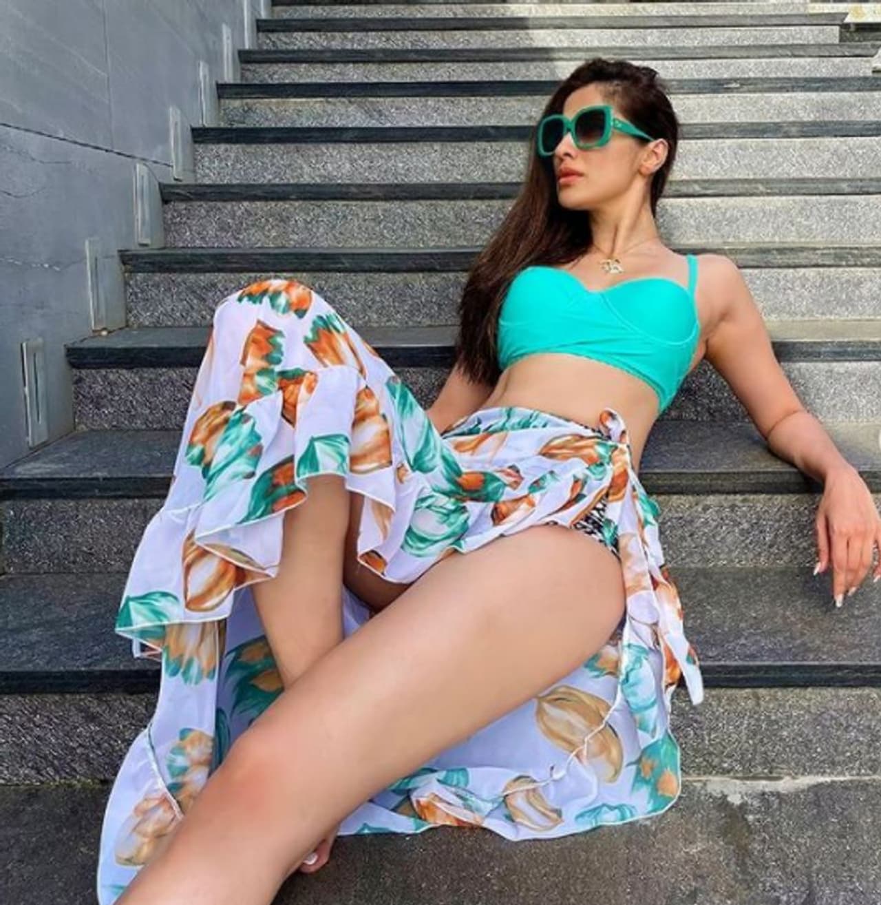 <p>ಬಹುಭಾಷಾ ನಟಿ ಲಕ್ಷ್ಮೀ ರಾಯ್ ಅವರು ತೆರೆಯ ಮೇಲಿರುವುದಕ್ಕಿಂತಲೂ ಸಖತ್ ಬೋಲ್ಡ್</p> <p>ಬಹುಭಾಷಾ ನಟಿ ಲಕ್ಷ್ಮೀ ರಾಯ್ ಅವರು ತೆರೆಯ ಮೇಲಿರುವುದಕ್ಕಿಂತಲೂ ಸಖತ್ ಬೋಲ್ಡ್</p>