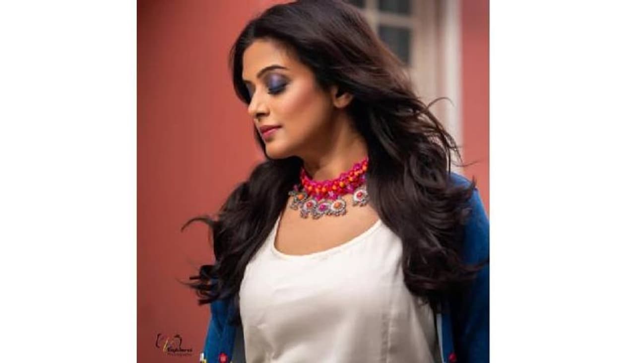 <p style="text align: justify;">ಫ್ಯಾಮಿಲಿ ಮ್ಯಾನ್ 2 ನಟಿ ಪ್ರಿಯಾಮಣಿ ವೆಬ್ ಸರಣಿಯಲ್ಲಿನ ಸುಚಿ ಪಾತ್ರಕ್ಕಾಗಿ ಪ್ರೇಕ್ಷಕರಿಂದ ಸಿಗುತ್ತಿರುವ ಟೀಕೆ ಬಗ್ಗೆ ಮಾತನಾಡಿದ್ದಾರೆ.</p> <p style="text align: justify;">ಫ್ಯಾಮಿಲಿ ಮ್ಯಾನ್ 2 ನಟಿ ಪ್ರಿಯಾಮಣಿ ವೆಬ್ ಸರಣಿಯಲ್ಲಿನ ಸುಚಿ ಪಾತ್ರಕ್ಕಾಗಿ ಪ್ರೇಕ್ಷಕರಿಂದ ಸಿಗುತ್ತಿರುವ ಟೀಕೆ ಬಗ್ಗೆ ಮಾತನಾಡಿದ್ದಾರೆ.</p>