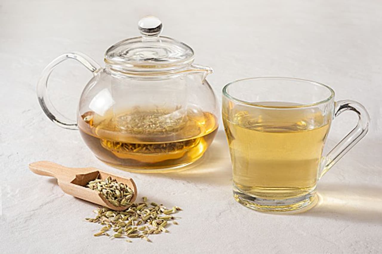 <p>Sweet and warm; often used as a mouth freshener and spice blends, fennel seeds, also known as saunf, are kitchen ingredients that an Indian kitchen can barely do without. It is used in curries, salads and desserts to add that extra flavour to them. The refreshing seeds have long been known to aid weight loss.<br />&nbsp;</p>