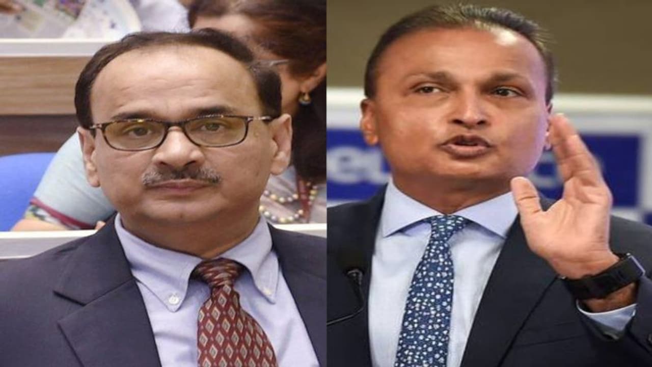 పెగసాస్ స్పైవేర్ కుంభకోణం కేసు నివేదికలో మరికొన్ని కొత్త పేర్లు తాజాగా తెరపైకి వచ్చాయి. ఇందులో భరతదేశ ప్రముఖ పారిశ్రామికవేత్త అనిల్ అంబానీ ఫోన్ కూడా హ్యాక్ గురైనట్లు చెబుతున్నారు. అంతేకాకుండా మాజీ సిబిఐ డైరెక్టర్ అలోక్ వర్మ ఫోన్ కూడా ట్యాపింగ్ గురైనట్లు వార్తలు వినిపిస్తున్నాయి. పెగసాస్ స్పైవేర్ కుంభకోణం కేసు నివేదికలో మరికొన్ని కొత్త పేర్లు తాజాగా తెరపైకి వచ్చాయి. ఇందులో భరతదేశ ప్రముఖ పారిశ్రామికవేత్త అనిల్ అంబానీ ఫోన్ కూడా హ్యాక్ గురైనట్లు చెబుతున్నారు. అంతేకాకుండా మాజీ సిబిఐ డైరెక్టర్ అలోక్ వర్మ ఫోన్ కూడా ట్యాపింగ్ గురైనట్లు వార్తలు వినిపిస్తున్నాయి.