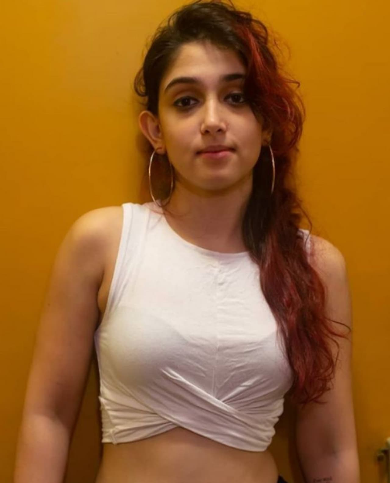 <p style="text align: justify;">ಇರಾ ಖಾನ್ ತನ್ನ ಇತ್ತೀಚಿನ ಇನ್ಸ್ಟಾಗ್ರಾಮ್ ಸ್ಟೋರಿಯಲ್ಲಿ ಪ್ರೌಢಾವಸ್ಥೆಗೆ ತಲುಪಿದಾಗ ತನ್ನ ತಾಯಿ ಮತ್ತು ಚಲನಚಿತ್ರ ನಿರ್ಮಾಪಕಿ ರೀನಾ ದತ್ತಾ ಅವರಿಂದ ಲೈಂಗಿಕ ಶಿಕ್ಷಣ ಪುಸ್ತಕವನ್ನು ಪಡೆದಿದ್ದಾರೆ ಎಂದು ಬಹಿರಂಗಪಡಿಸಿದ್ದಾರೆ.</p> <p style="text align: justify;">ಇರಾ ಖಾನ್ ತನ್ನ ಇತ್ತೀಚಿನ ಇನ್ಸ್ಟಾಗ್ರಾಮ್ ಸ್ಟೋರಿಯಲ್ಲಿ ಪ್ರೌಢಾವಸ್ಥೆಗೆ ತಲುಪಿದಾಗ ತನ್ನ ತಾಯಿ ಮತ್ತು ಚಲನಚಿತ್ರ ನಿರ್ಮಾಪಕಿ ರೀನಾ ದತ್ತಾ ಅವರಿಂದ ಲೈಂಗಿಕ ಶಿಕ್ಷಣ ಪುಸ್ತಕವನ್ನು ಪಡೆದಿದ್ದಾರೆ ಎಂದು ಬಹಿರಂಗಪಡಿಸಿದ್ದಾರೆ.</p>