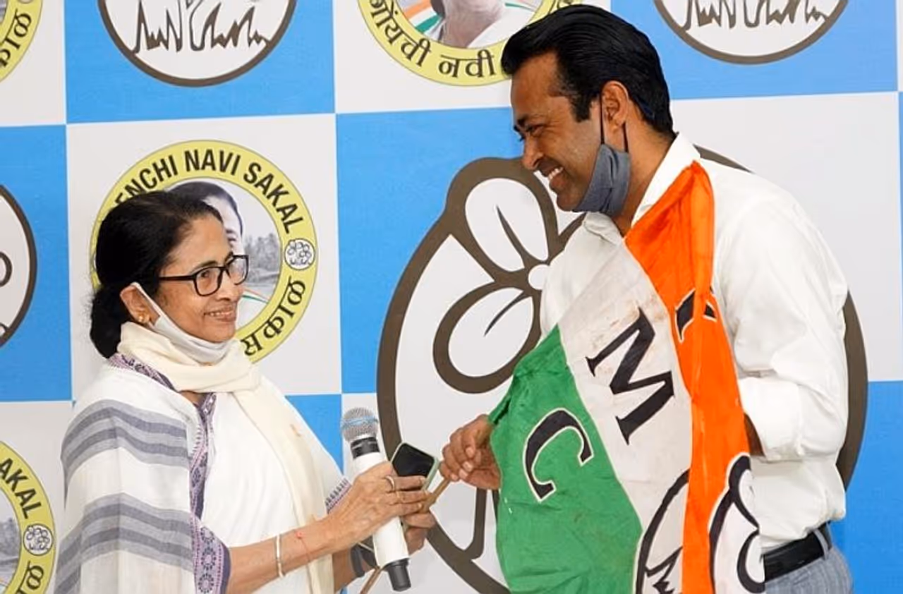 Image: Mamata Banerjee with Leader Paes