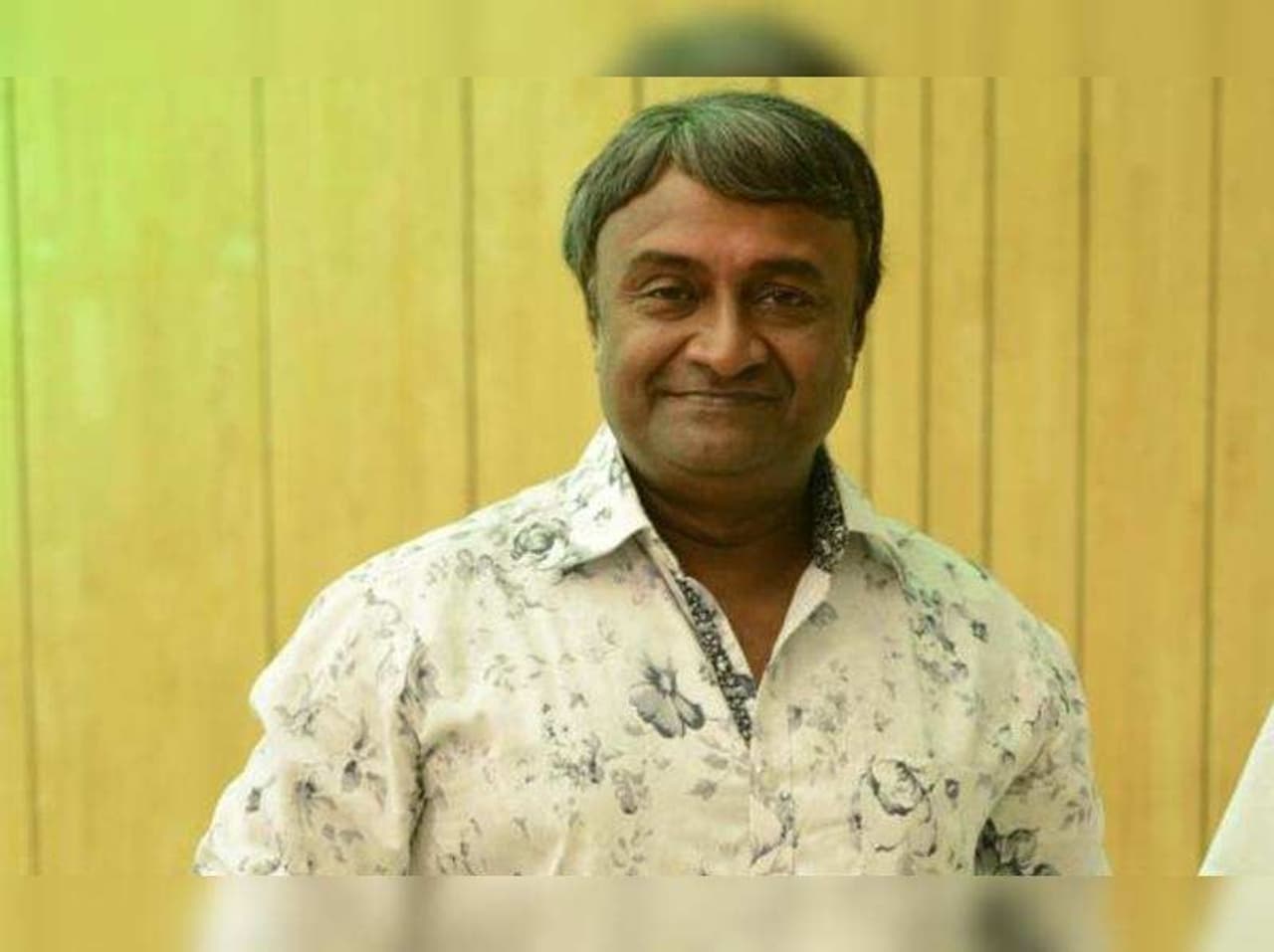 தேசிய விருது வென்ற எம்எஸ் பாஸ்கருக்கு டிரீட் கொடுத்த ஃகிராண்ட் ஃபாதர் மூவி டீம் – ஃப்ர்ஸ்ட் லுக் போஸ்டர் வெளியீடு! தேசிய விருது வென்ற எம்எஸ் பாஸ்கருக்கு டிரீட் கொடுத்த ஃகிராண்ட் ஃபாதர் மூவி டீம் – ஃப்ர்ஸ்ட் லுக் போஸ்டர் வெளியீடு!