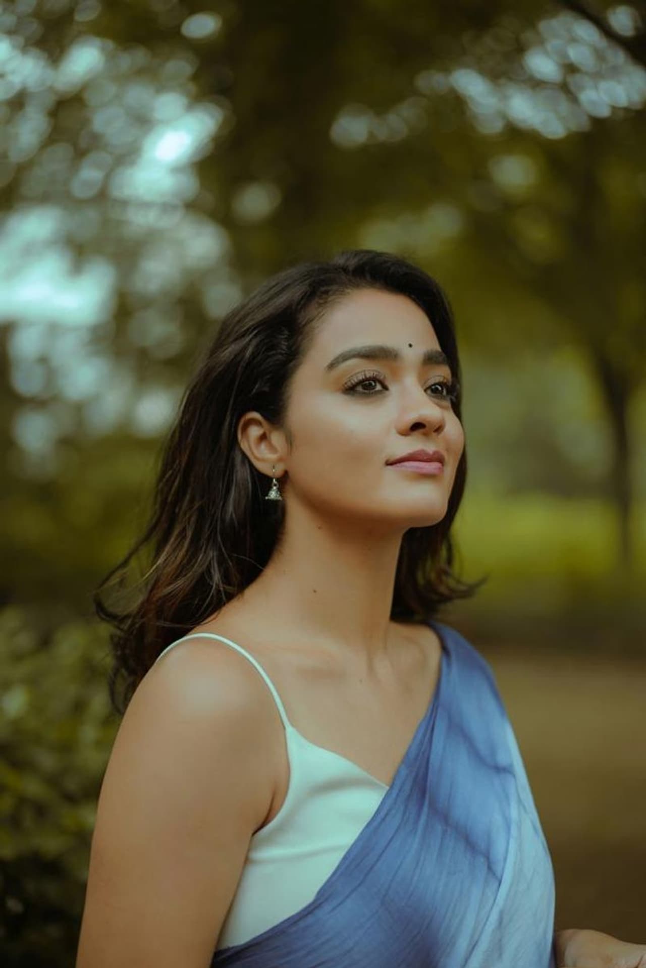 Gayathrie Gayathrie