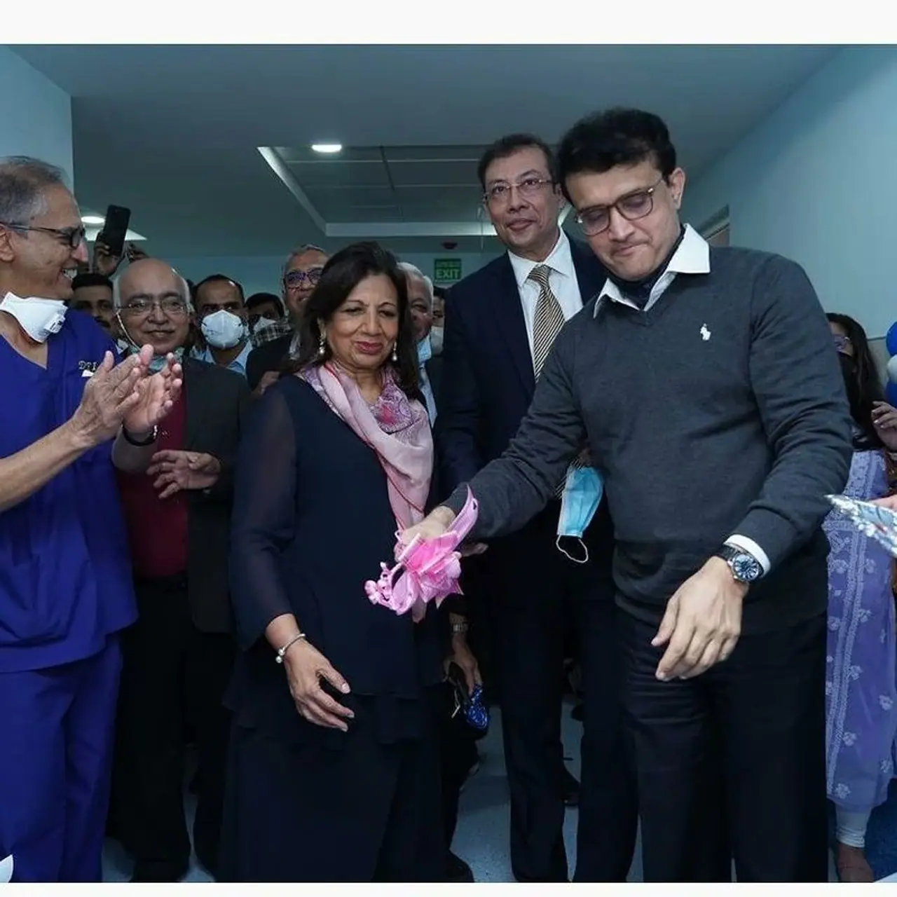 ওডিআই বিশ্বকাপের সেমি ফাইনালে পৌঁছতে পারে কোন ৪ দল? মতামত জানালেন সৌরভ গঙ্গোপাধ্যায় ওডিআই বিশ্বকাপের সেমি ফাইনালে পৌঁছতে পারে কোন ৪ দল? মতামত জানালেন সৌরভ গঙ্গোপাধ্যায়