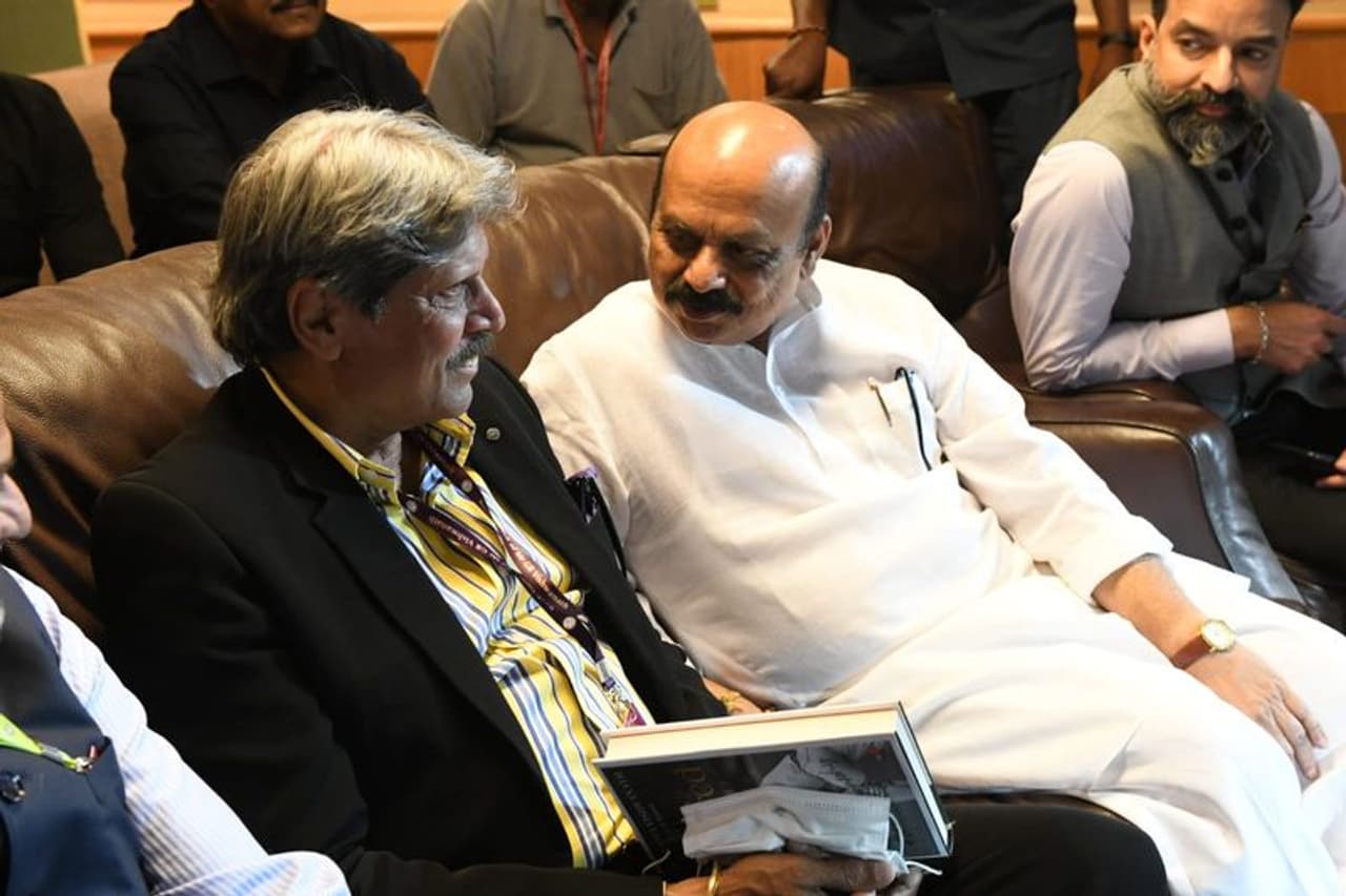 basavaraja bommai watching ind vs sl test cricket basavaraja bommai watching ind vs sl test cricket