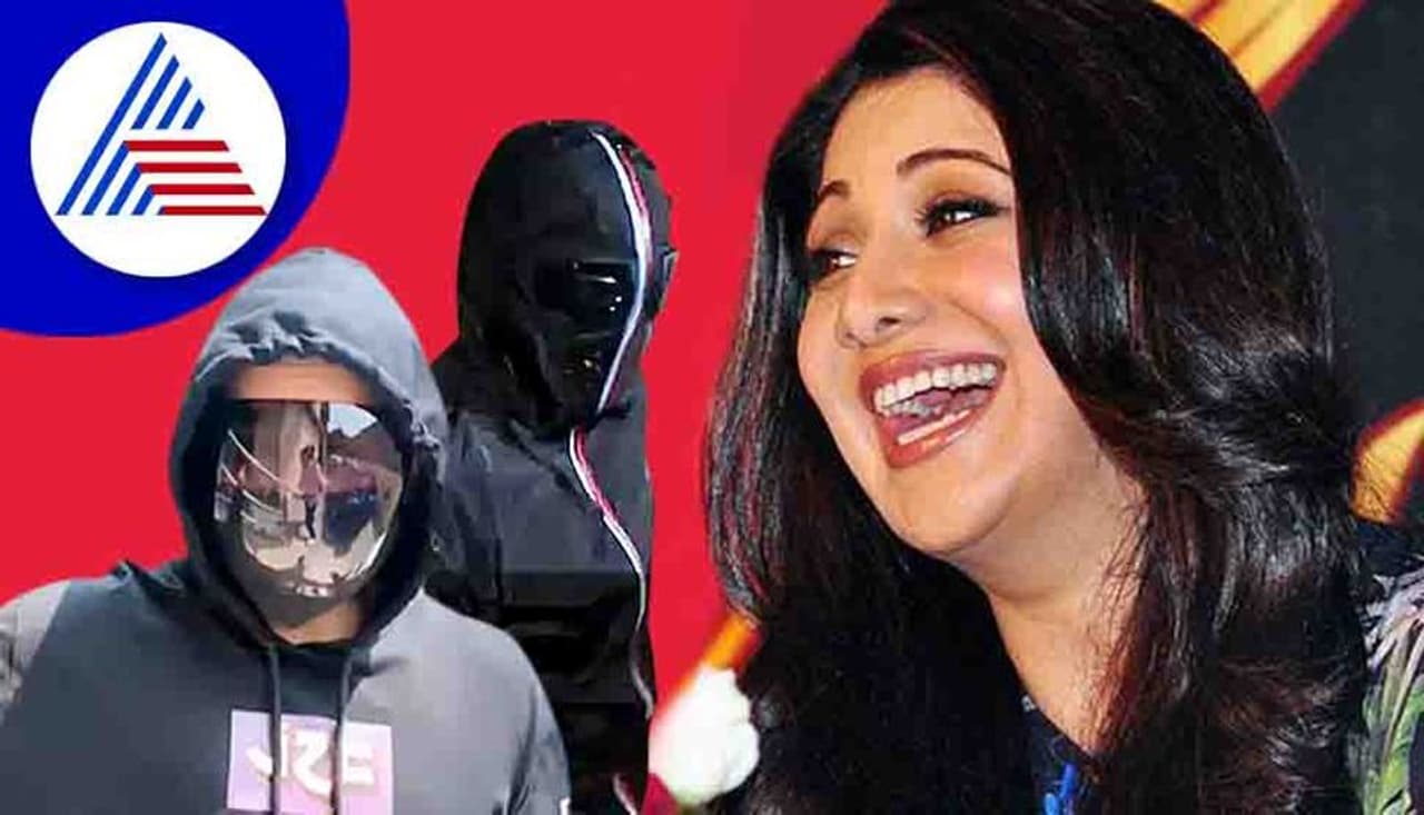 Shilpa Shetty laughs as she sees husband Raj Kundra in a full face mask, fans call him 'Indian Kanye West' Shilpa Shetty laughs as she sees husband Raj Kundra in a full face mask, fans call him 'Indian Kanye West'