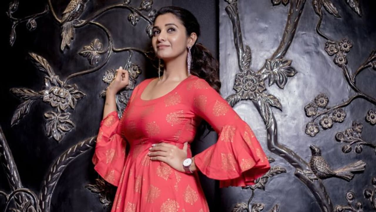 priya bhavani shankar priya bhavani shankar