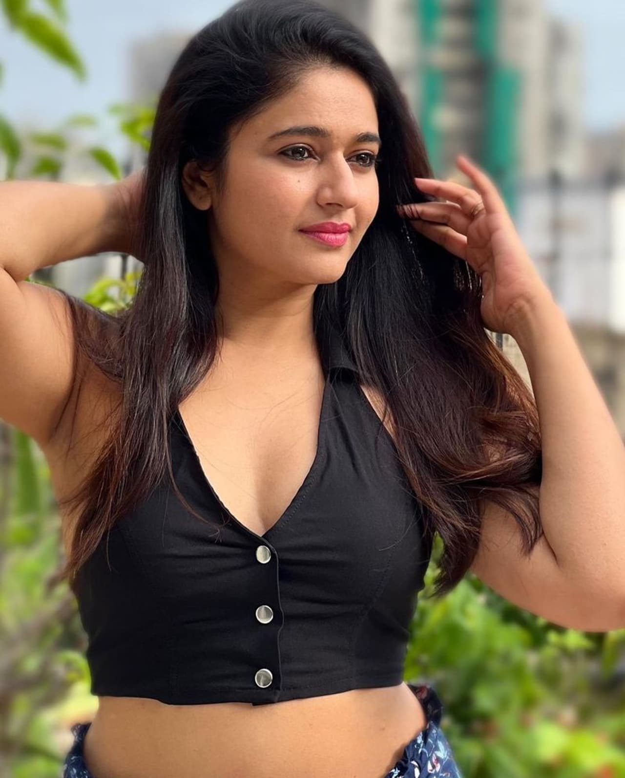 Poonam bajwa Poonam bajwa