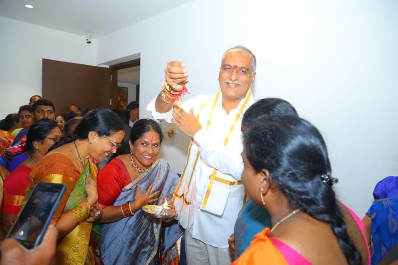 telangana minister rakhi celebration telangana minister rakhi celebration