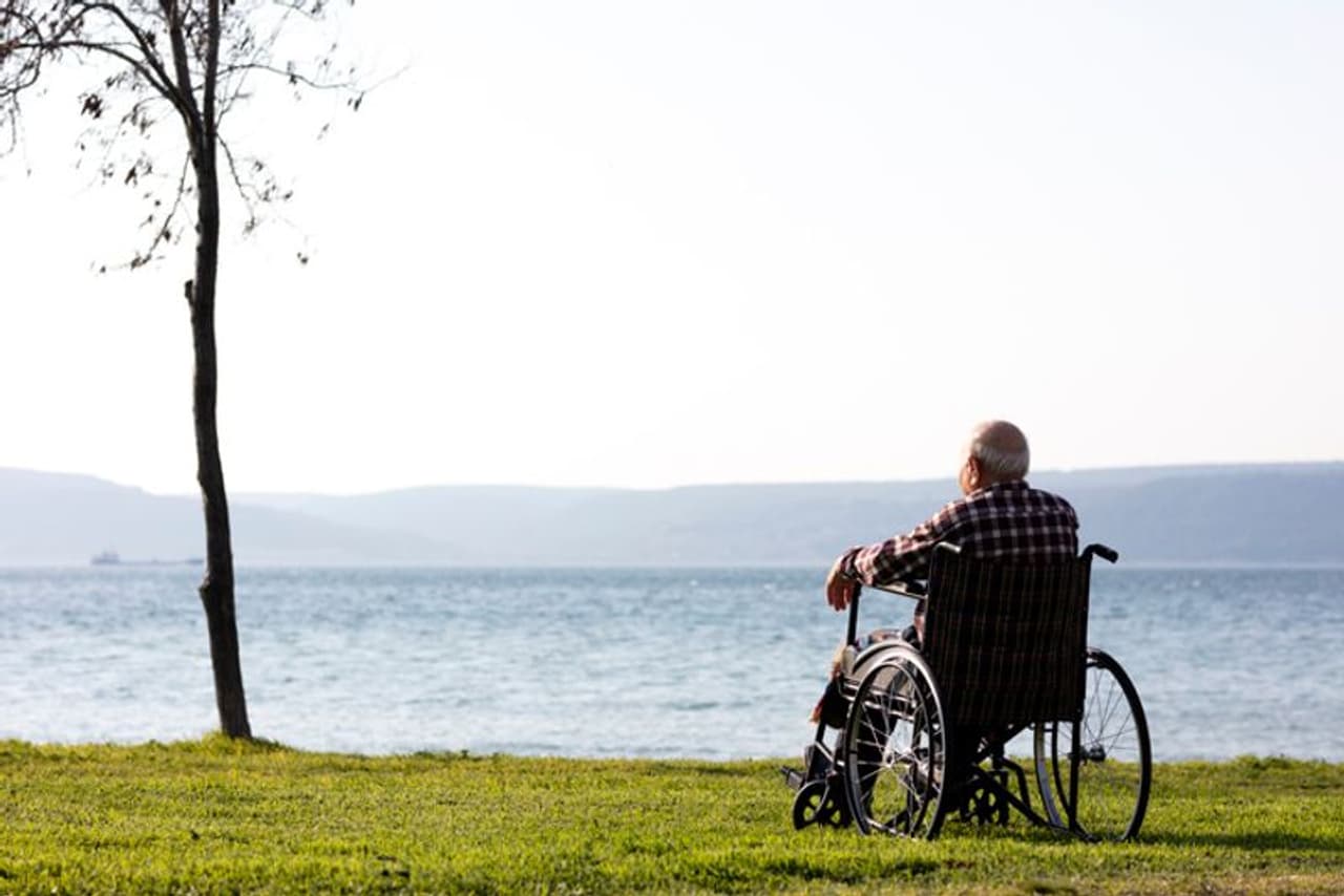 ఒంటరి తనం అతి పెద్ద జబ్బు ఒంటరి తనం అతి పెద్ద జబ్బు