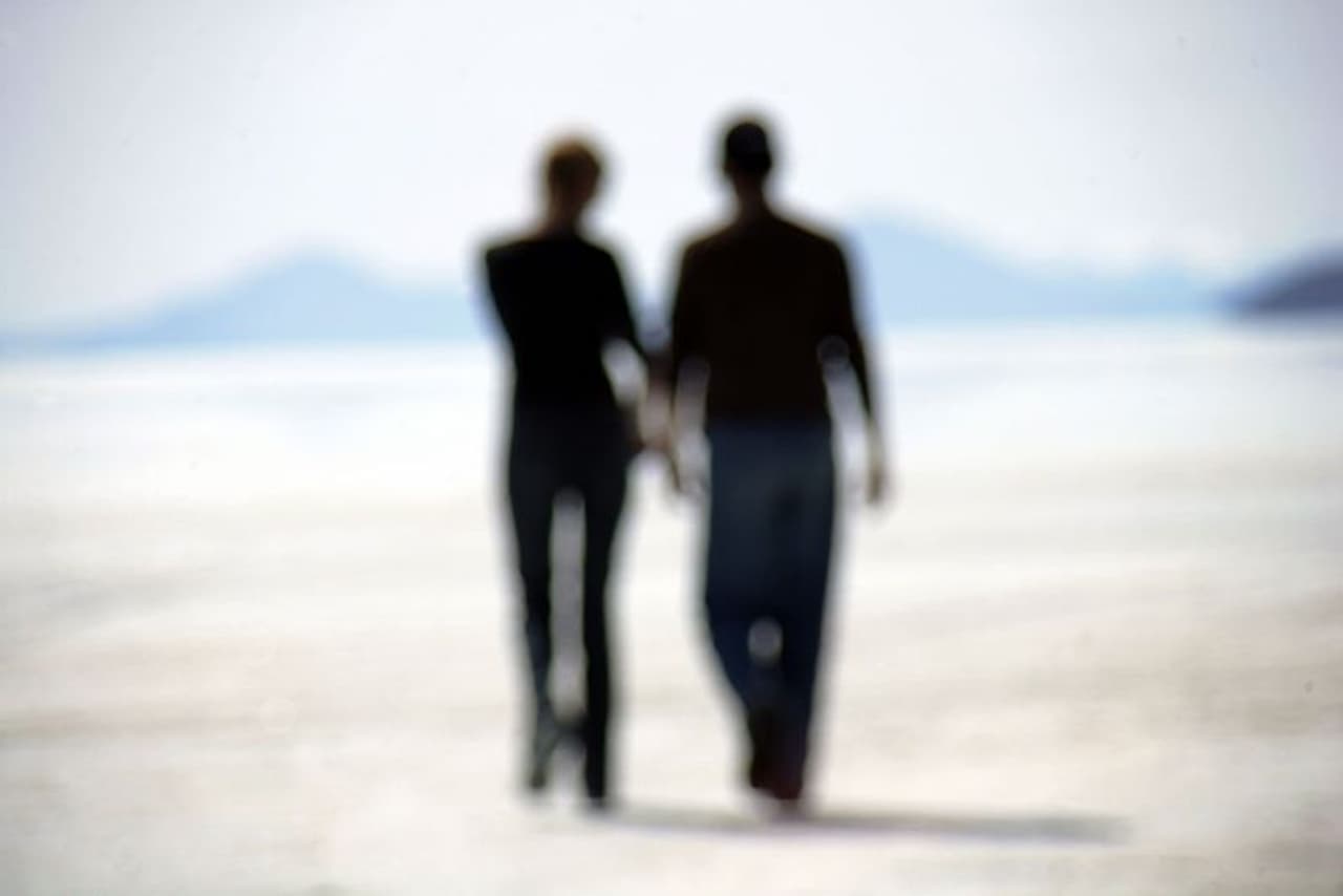 முன்னாள் காதல் கதைகள் வேண்டாம் முன்னாள் காதல் கதைகள் வேண்டாம்