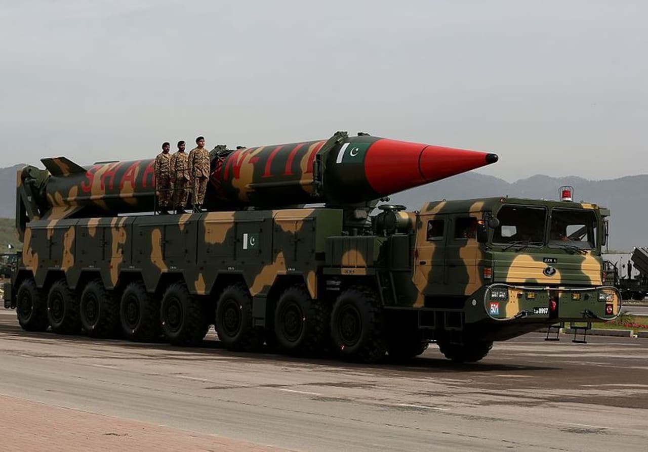 Pakistan nuclear weapons