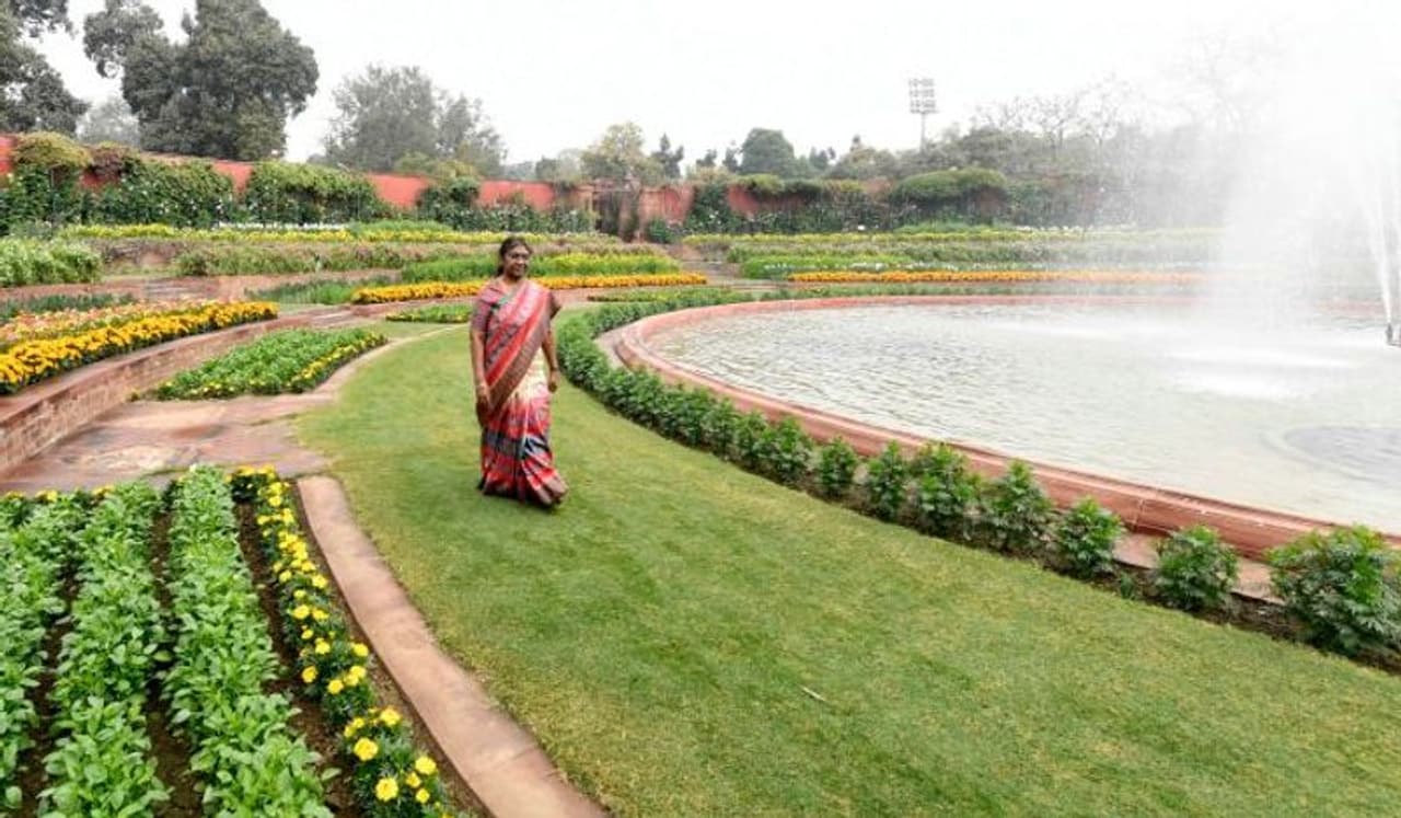 Image: President Droupadi Murmu at the Amrit Udyan. Photograph: Rashtrapati Bhavan Image: President Droupadi Murmu at the Amrit Udyan. Photograph: Rashtrapati Bhavan