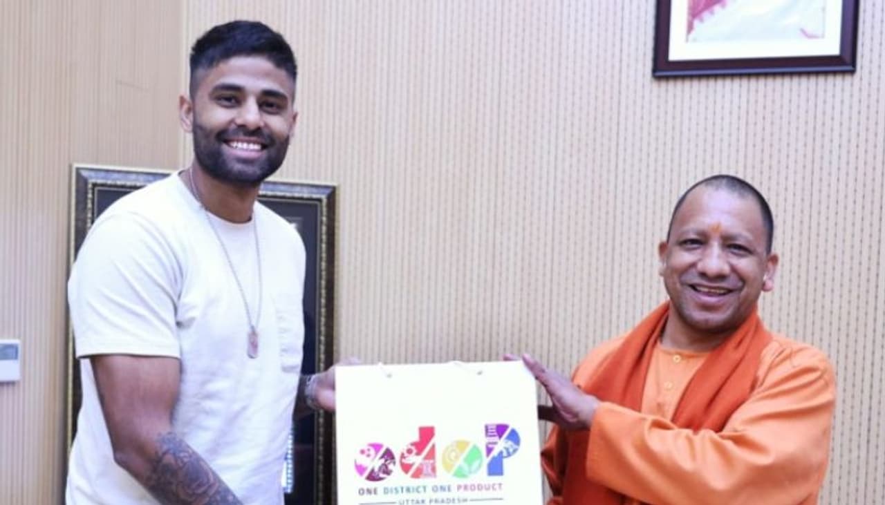 Suryakumar Yadav Yogi Adityanath Suryakumar Yadav Yogi Adityanath