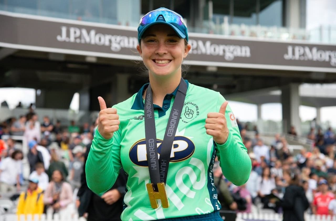 इंग्लैंड की एलिस कैप्सी इंग्लैंड की एलिस कैप्सी