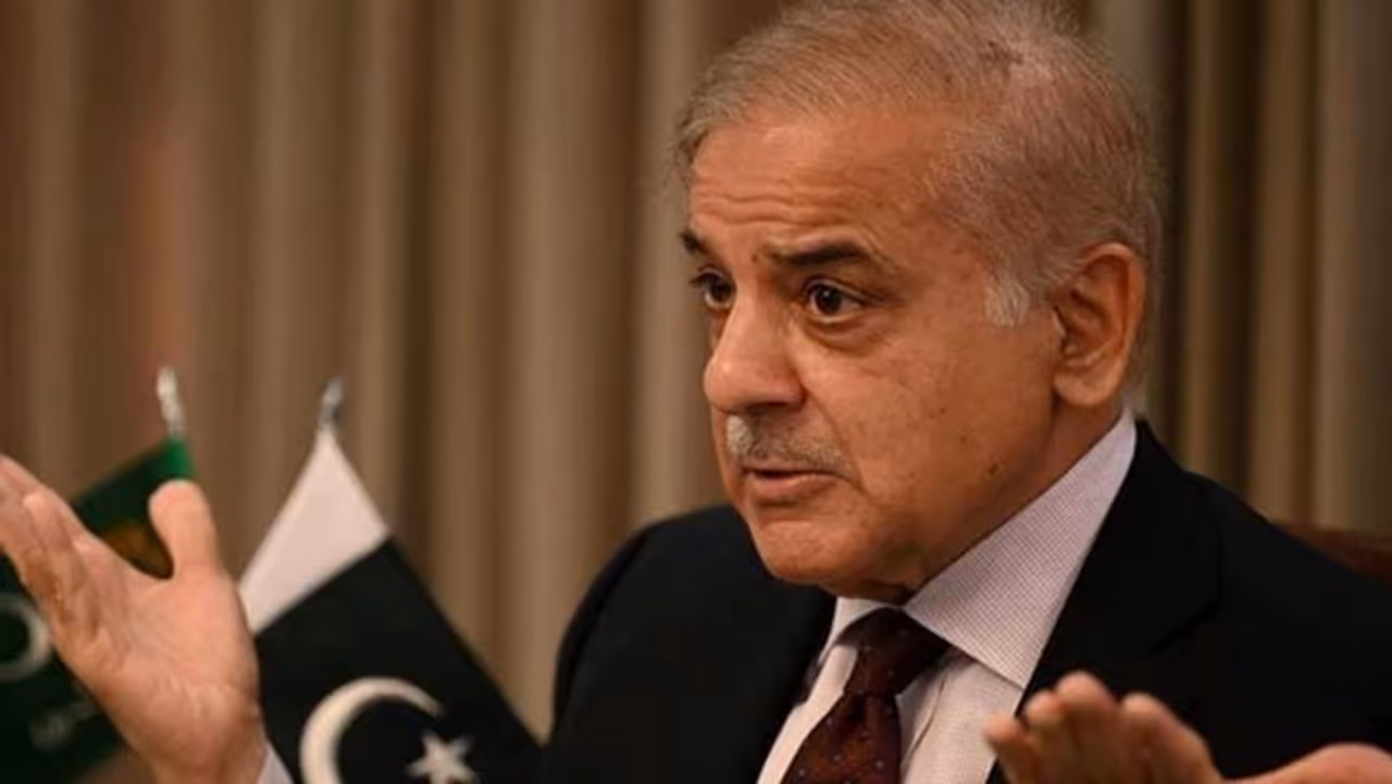 ঋণ নিতে গিয়ে বিপাকে পাকিস্তান 