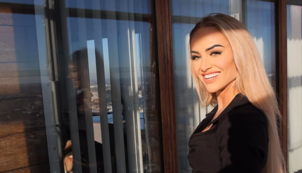 সোশ্যাল মিডিয়ায় সুইস মহিলা ফুটবলার আলিশা লেম্যানের ফলোয়ার সংখ্যা কয়েক কোটি