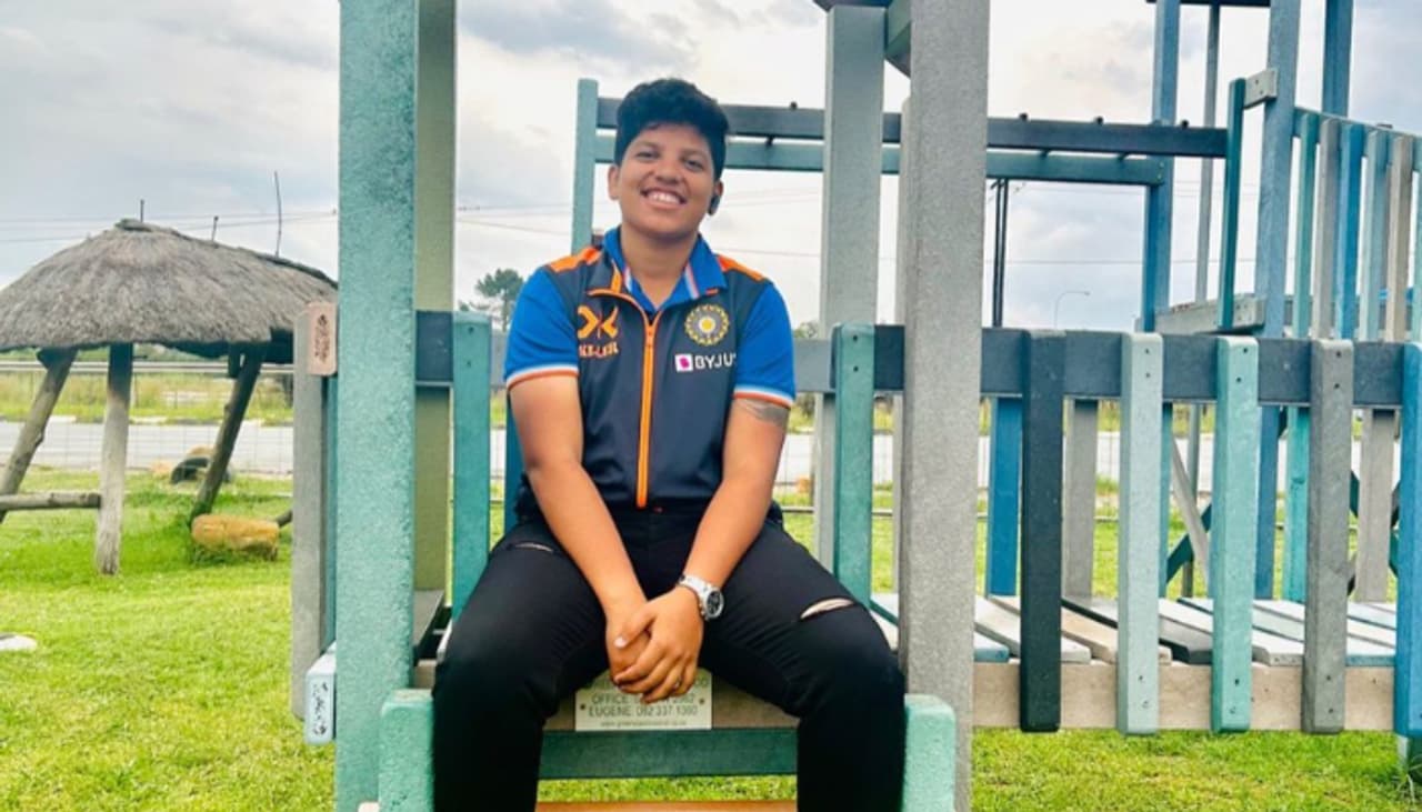 উইমেনস প্রিমিয়ার লিগে বাংলার ক্রিকেটপ্রেমীরা তাকিয়ে রিচা ঘোষের দিকে উইমেনস প্রিমিয়ার লিগে বাংলার ক্রিকেটপ্রেমীরা তাকিয়ে রিচা ঘোষের দিকে