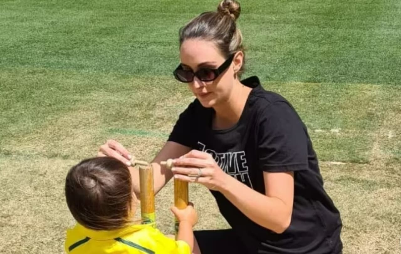 ऐसा करने वाले पहले लेफ्ट हैंडर ऐसा करने वाले पहले लेफ्ट हैंडर