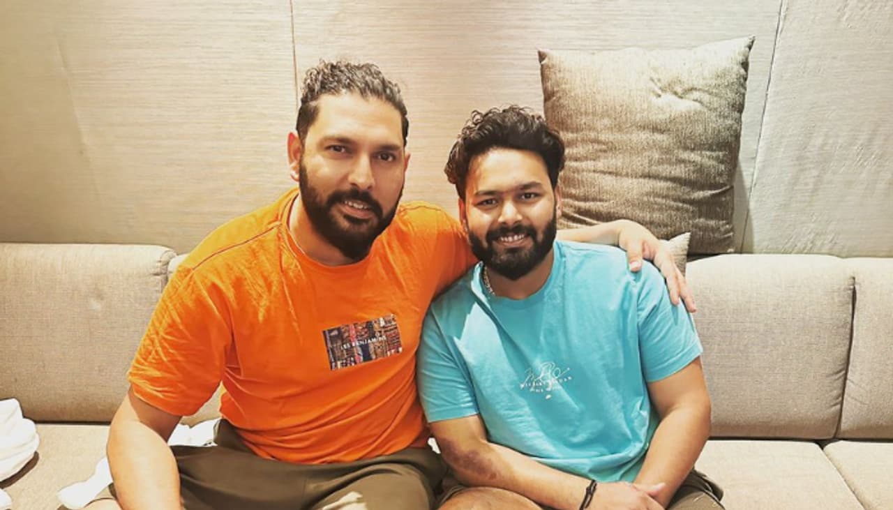 মাঠে অসাধারণ পারফরম্যান্স, মাঠের বাইরে ক্যান্সারের বিরুদ্ধে লড়াইয়ে জয়ী যুবরাজ সিং মাঠে অসাধারণ পারফরম্যান্স, মাঠের বাইরে ক্যান্সারের বিরুদ্ধে লড়াইয়ে জয়ী যুবরাজ সিং