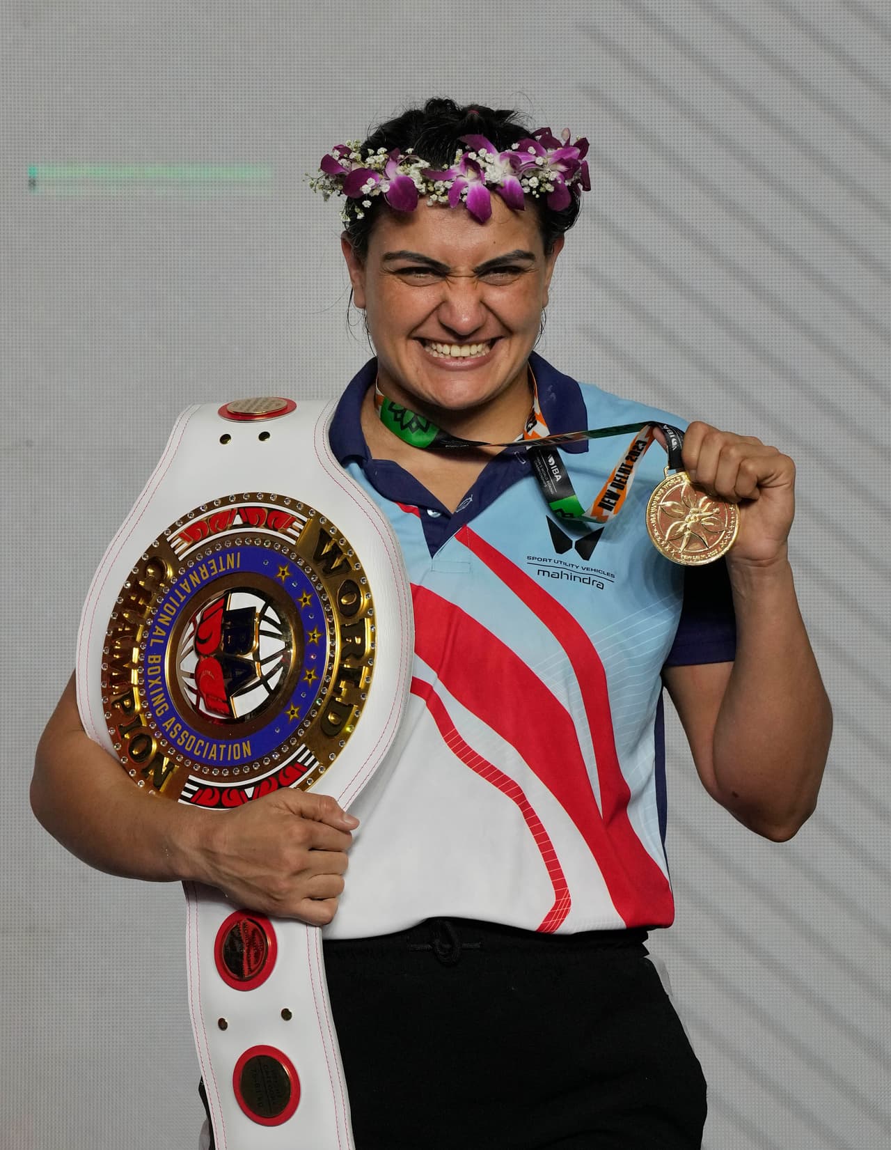 दिल्ली में जीता गोल्ड दिल्ली में जीता गोल्ड