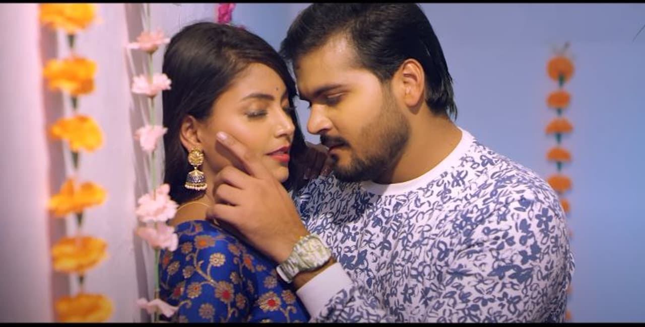 डराने के साथ हंसाएगी फिल्म