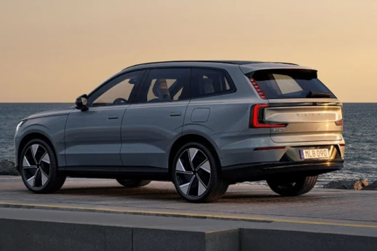 VolvoX90 electric SUV वैरिएंट VolvoX90 electric SUV वैरिएंट