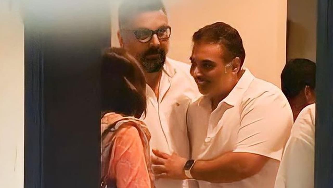 उदय चोपड़ा को पड़ी लताड़ उदय चोपड़ा को पड़ी लताड़