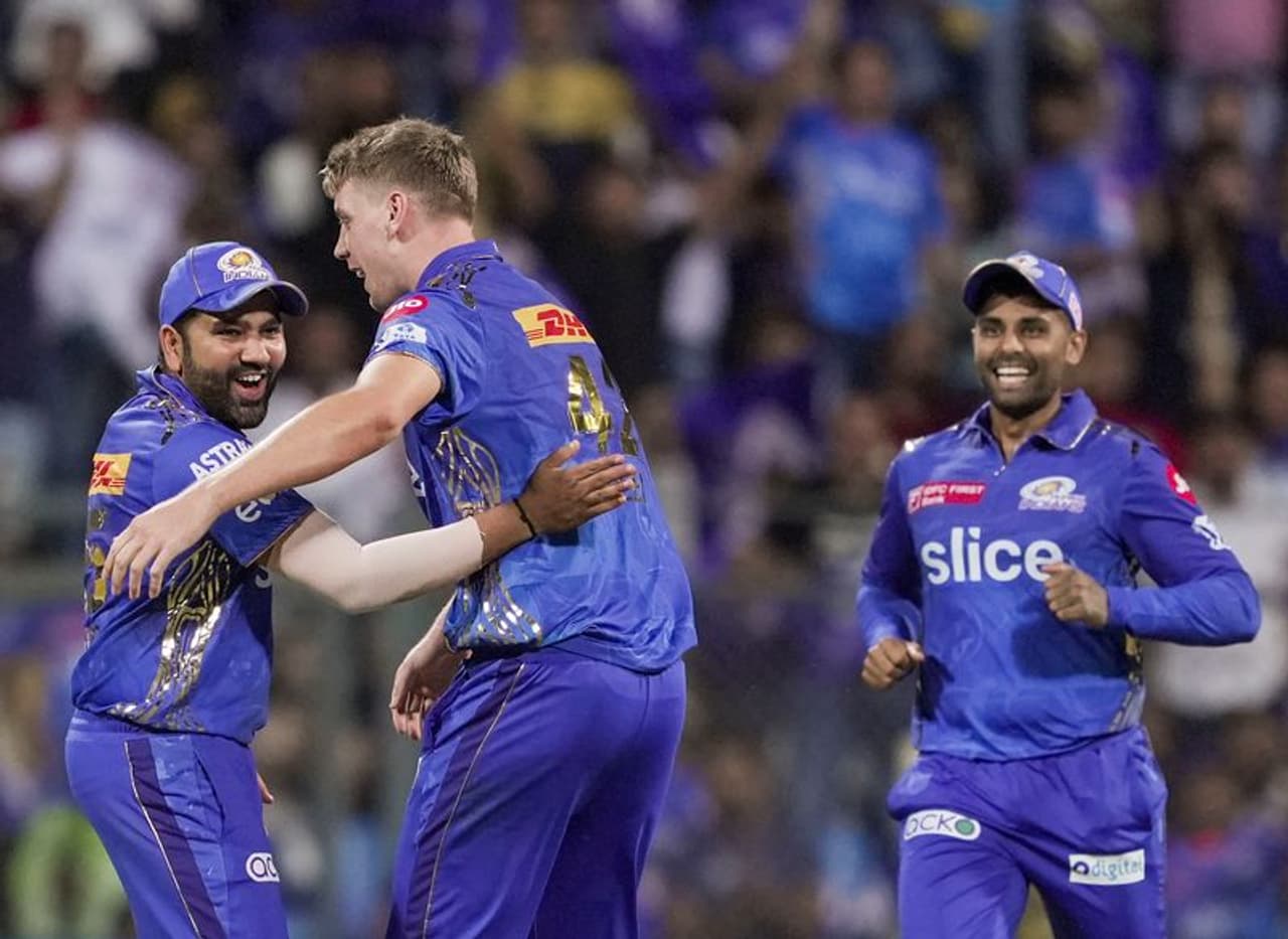 மும்பை இந்தியன்ஸ் குஜராத் டைட்டன்ஸ் மும்பை இந்தியன்ஸ் குஜராத் டைட்டன்ஸ்