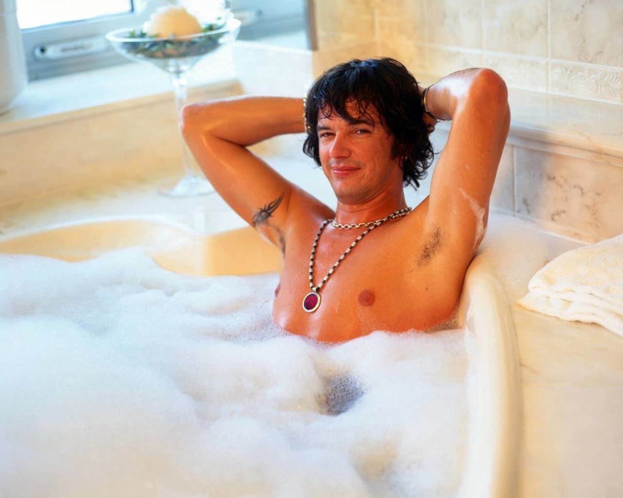 बाथरूम बाथरूम