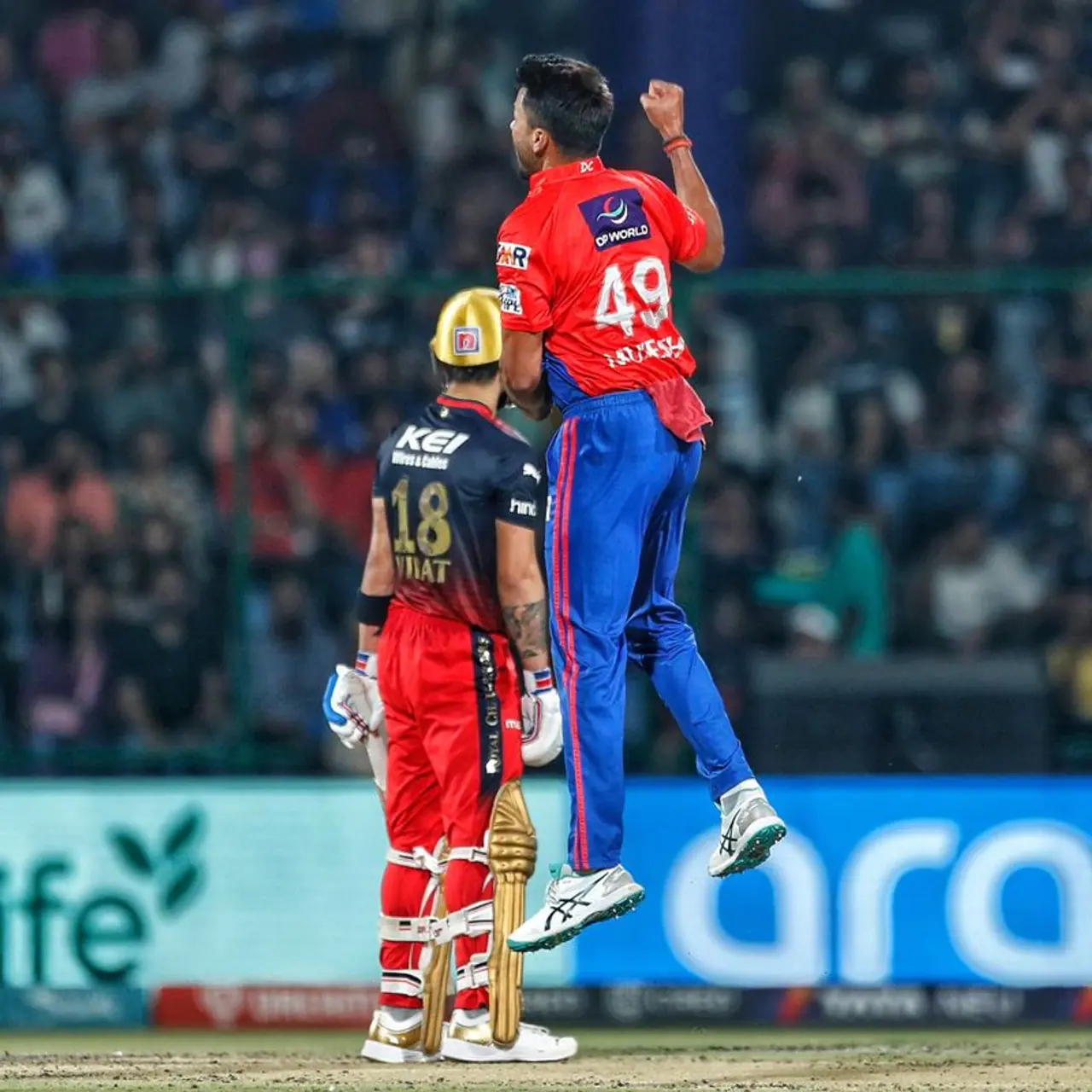 டெல்லி கேபிடல்ஸ் ராயல் சேலஞ்சர்ஸ் பெங்களூரு