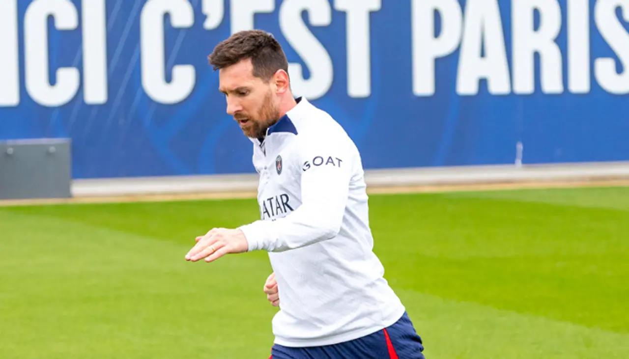 দ্বিতীয়বার লরিয়াস ওয়ার্ল্ড স্পোর্টসম্যান অফ দ্য ইয়ার পুরস্কার পেলেন লিওনেল মেসি দ্বিতীয়বার লরিয়াস ওয়ার্ল্ড স্পোর্টসম্যান অফ দ্য ইয়ার পুরস্কার পেলেন লিওনেল মেসি