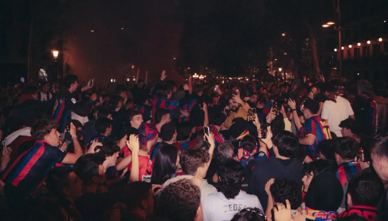 এস্প্যানিয়লের বিরুদ্ধে অ্যাওয়ে ম্যাচে ৪ ২ জয়, লা লিগা চ্যাম্পিয়ন বার্সেলোনা