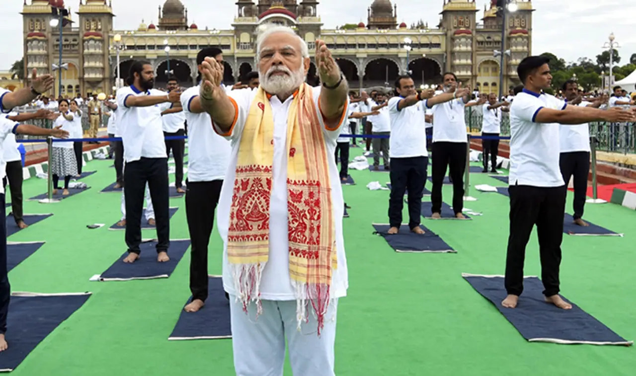 ताड़ासन ताड़ासन