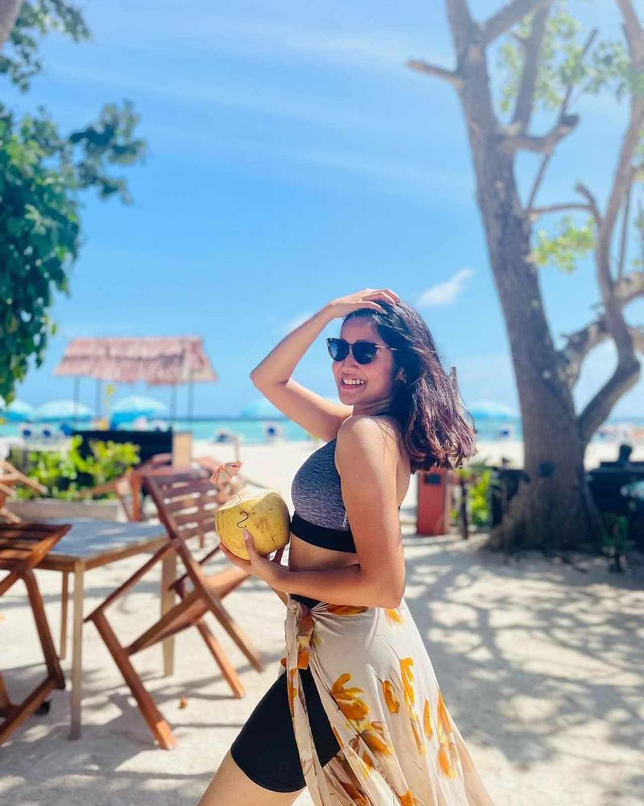 anikha surendran anikha surendran