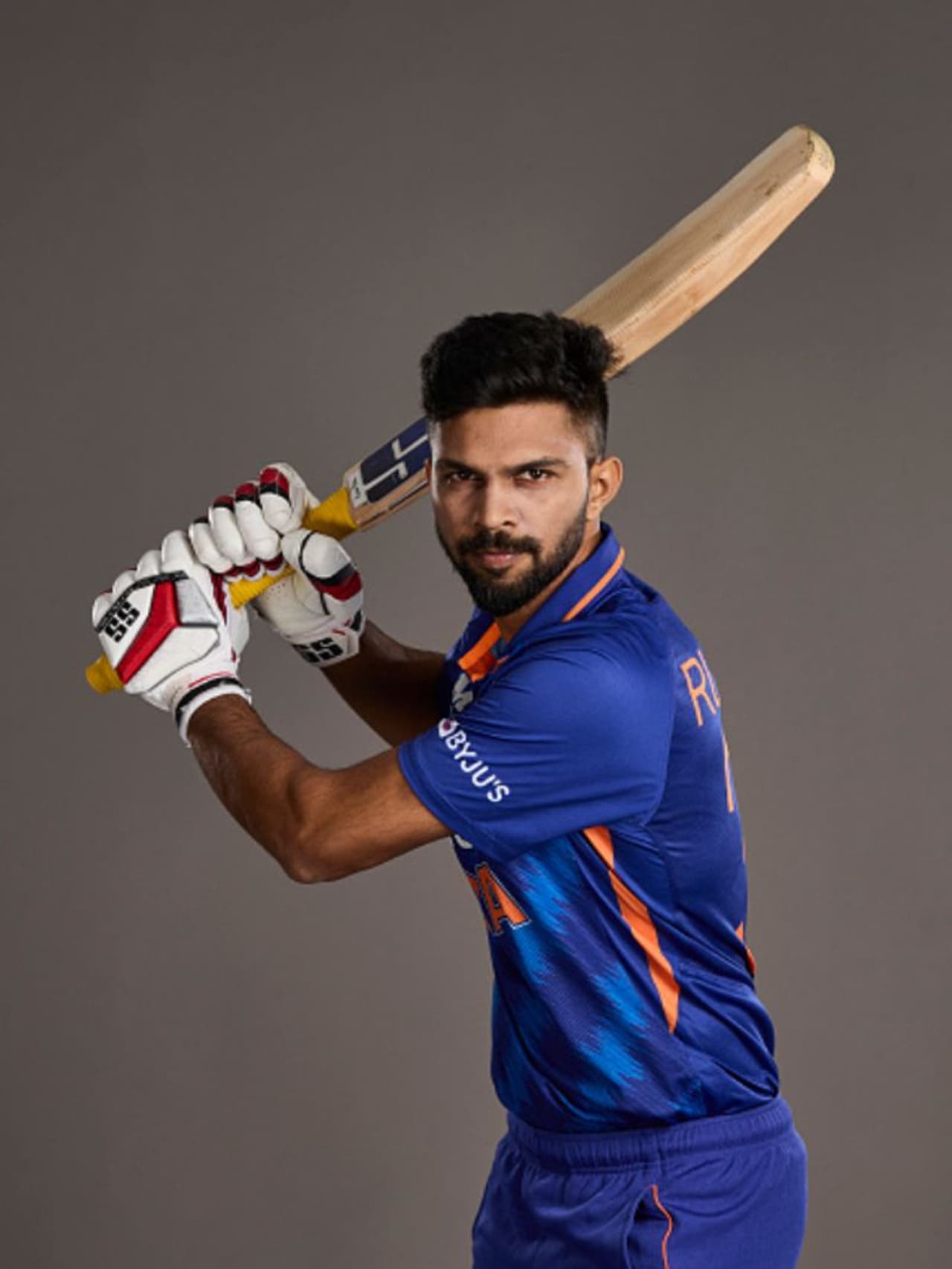 1. ಋತುರಾಜ್ ಗಾಯಕ್ವಾಡ್: 1. ಋತುರಾಜ್ ಗಾಯಕ್ವಾಡ್: